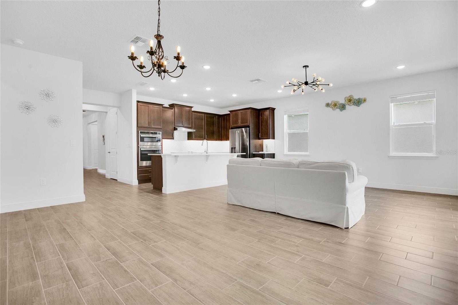 SUMMERLAKE RESERVE - Residential