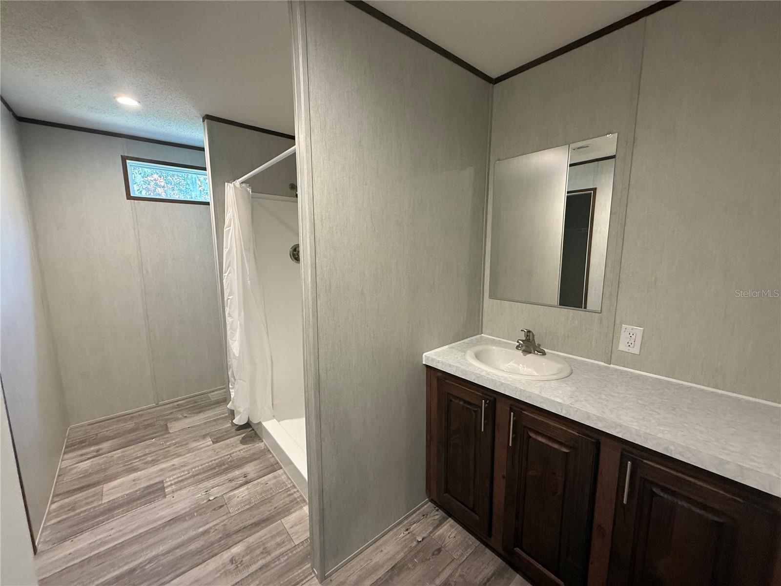 OAK MEADOWS - Residential