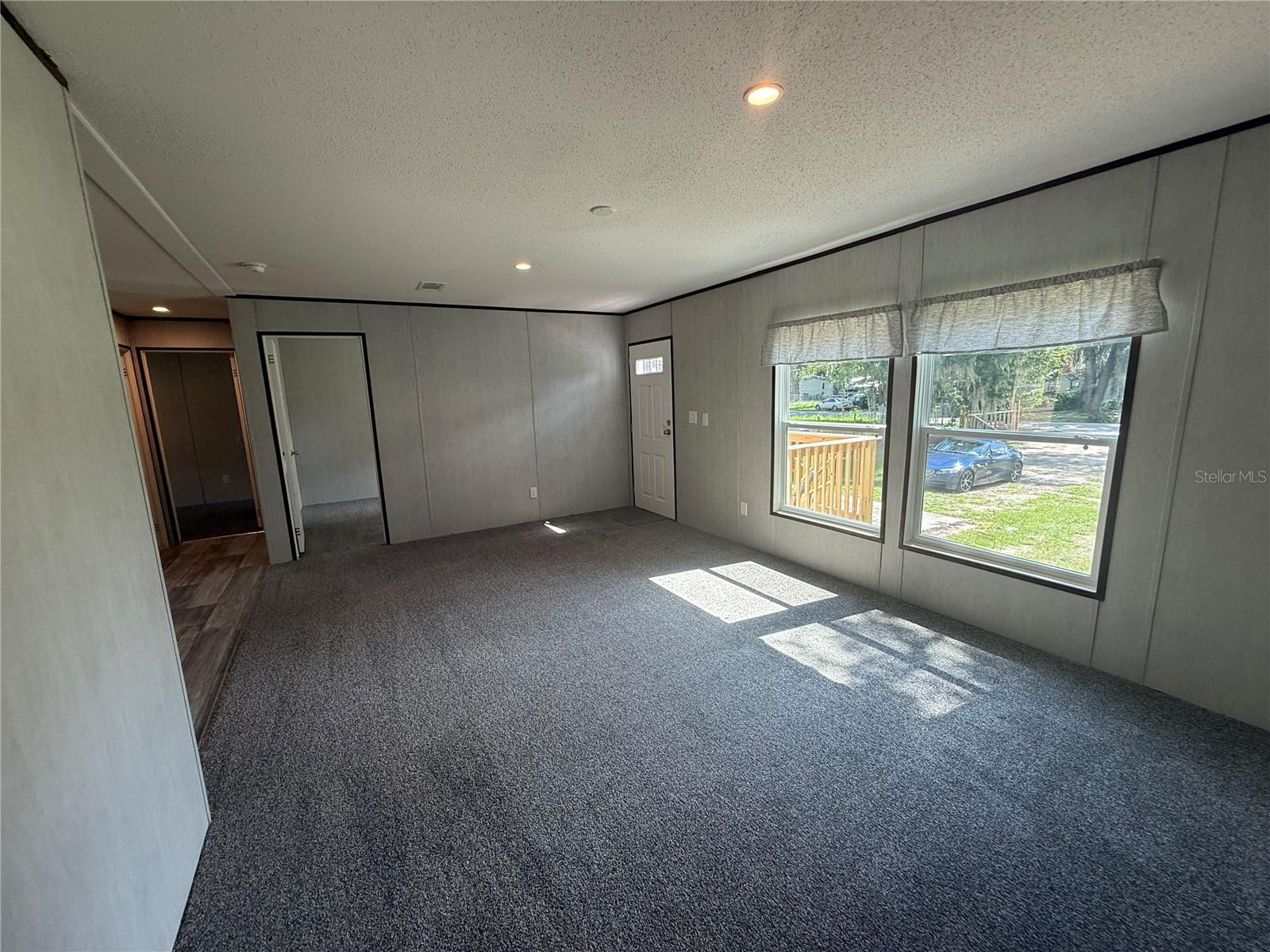 OAK MEADOWS - Residential