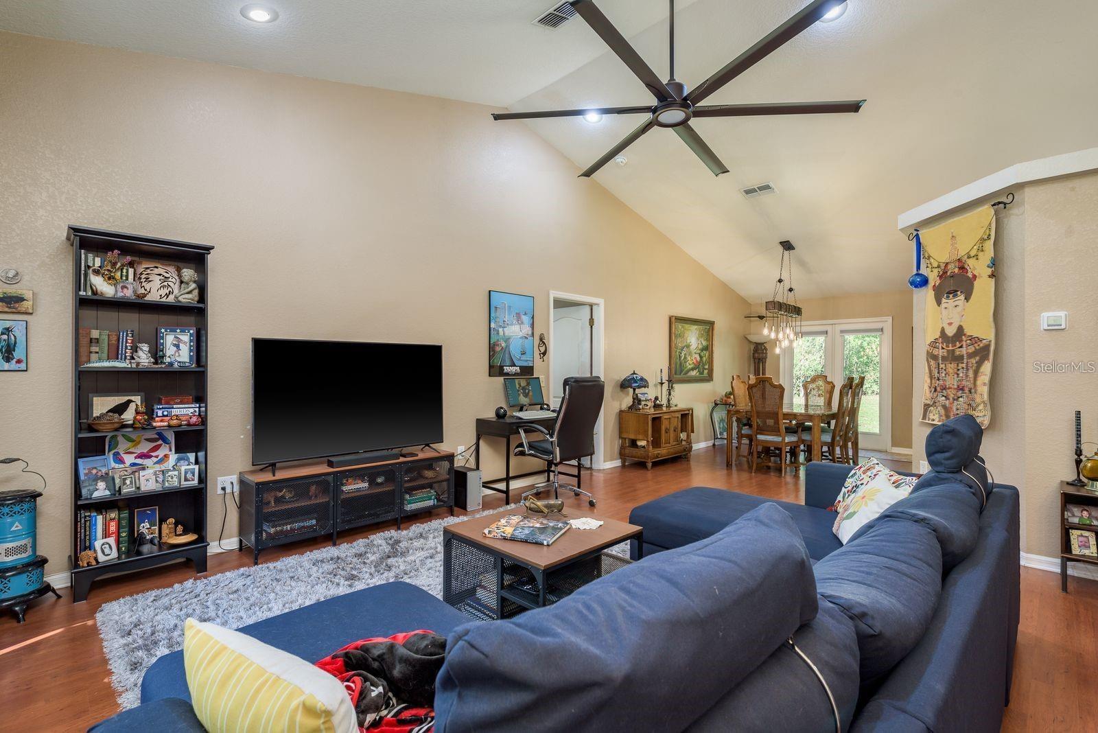 WOODLAND PARK - Residential