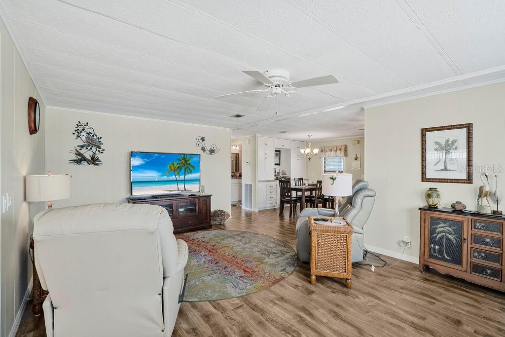 KINGS GATE CLUB MHP - Residential