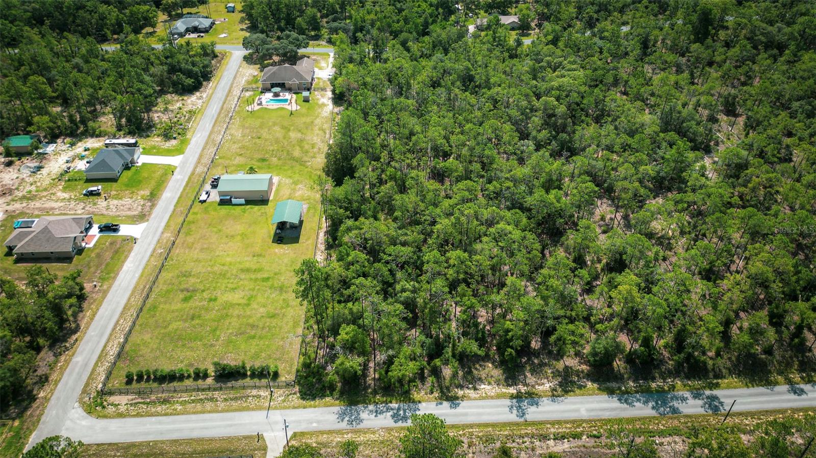 RAINBOW LAKES ESTATE - Land