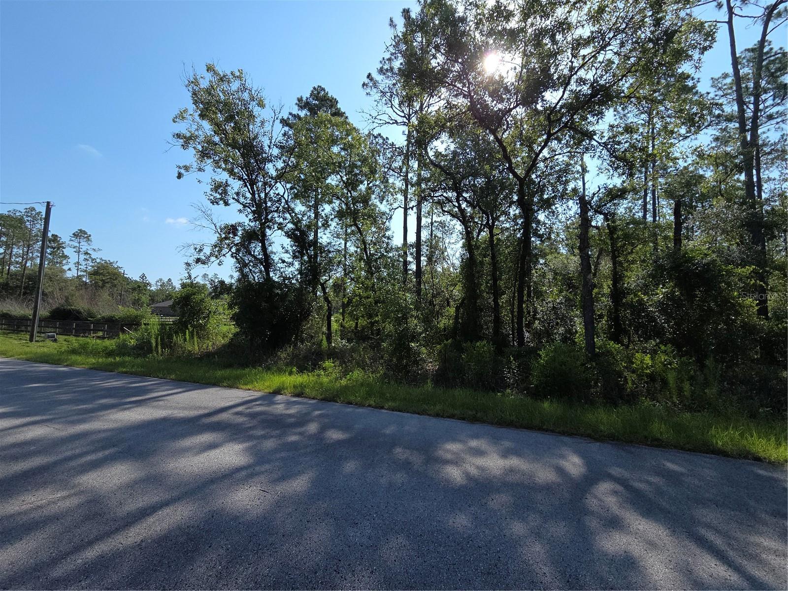 RAINBOW LAKES ESTATE - Land