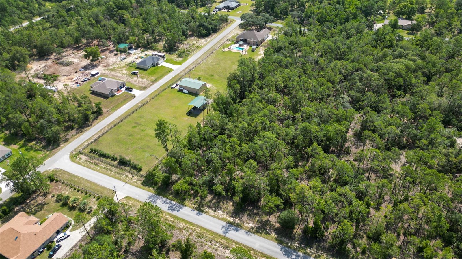 RAINBOW LAKES ESTATE - Land