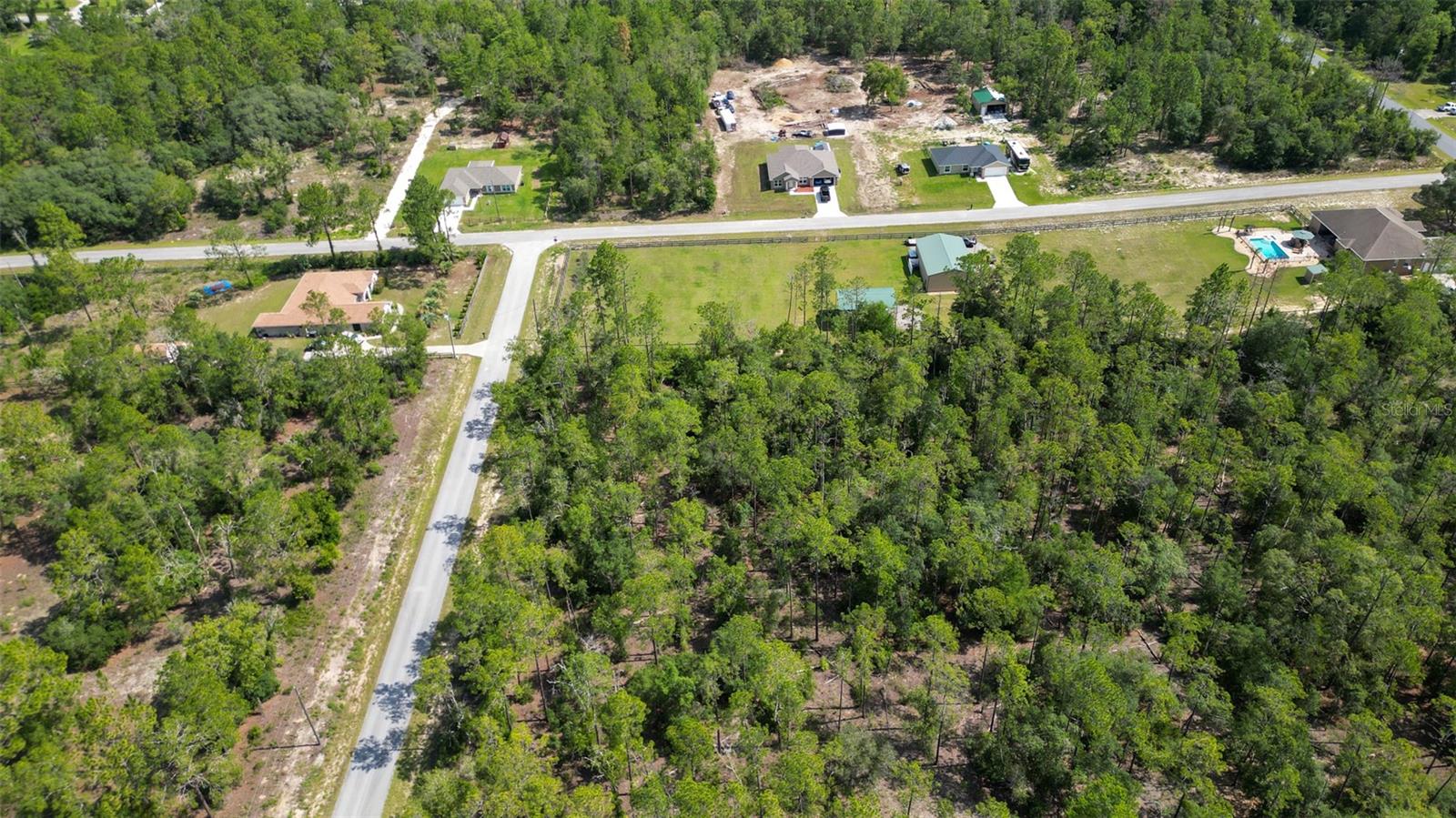 RAINBOW LAKES ESTATE - Land