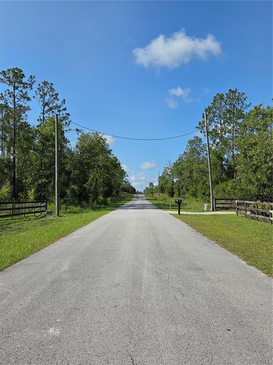RAINBOW LAKES ESTATE - Land