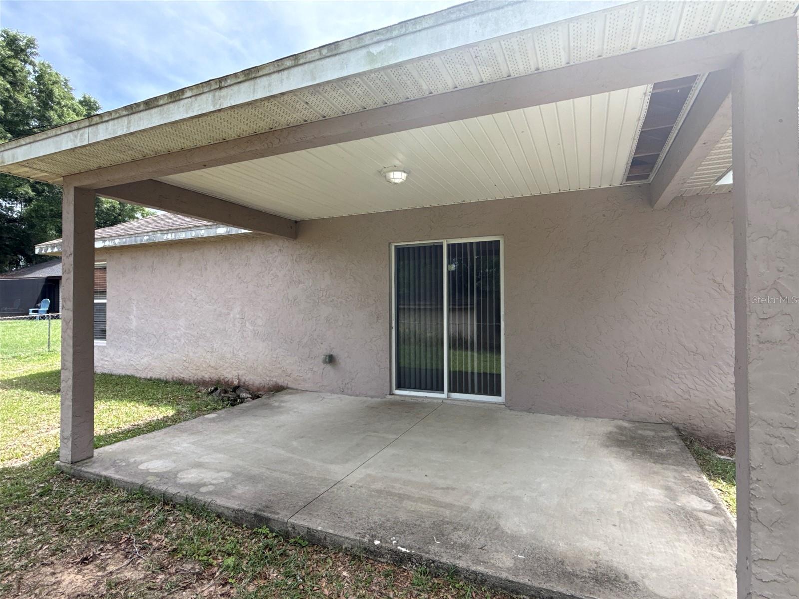 SILVER SPGS SHORES UN 18 - Residential Lease