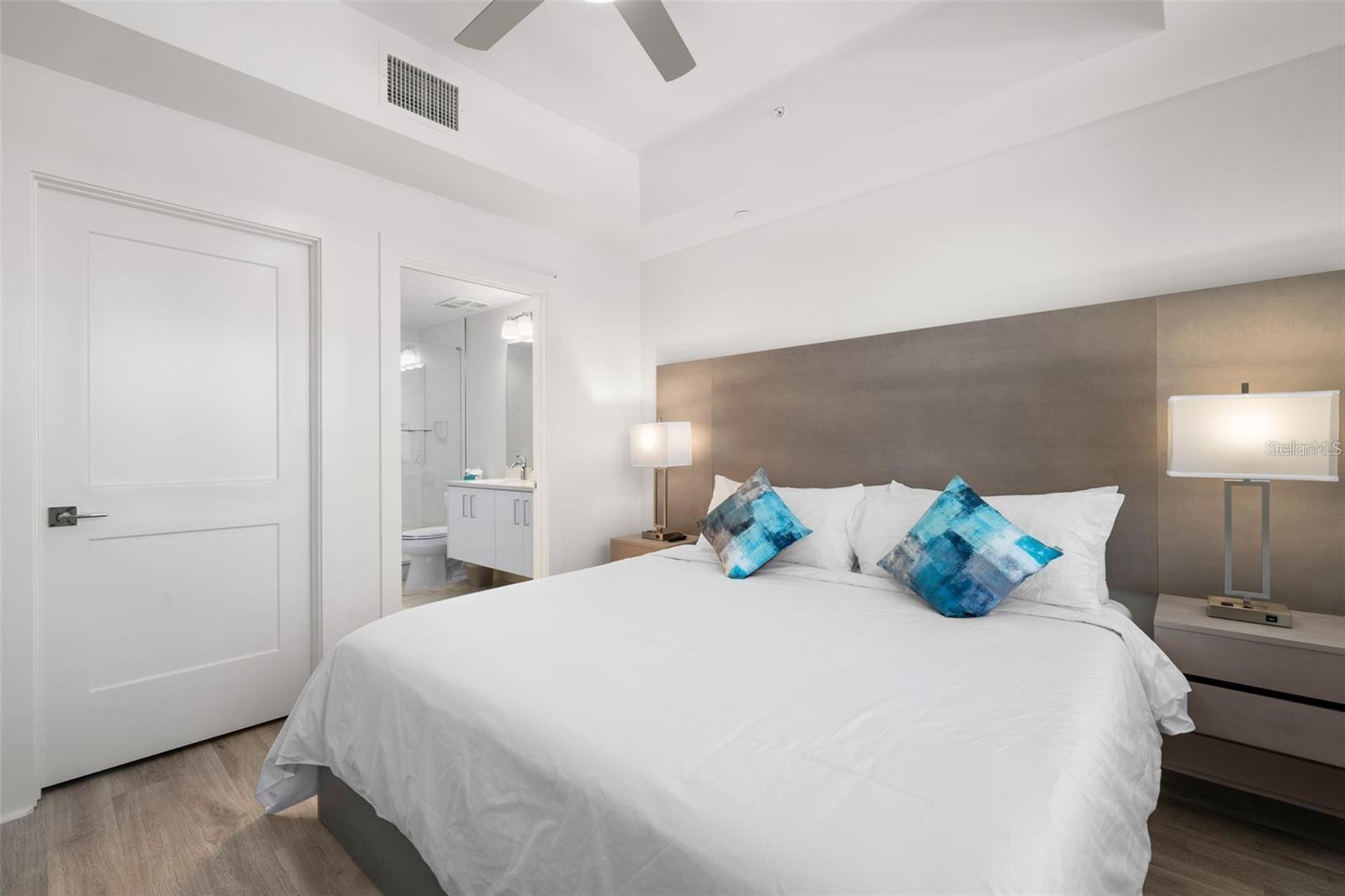 OCEAN CLUB TREASURE ISLAND A RESORT CONDO - Residential