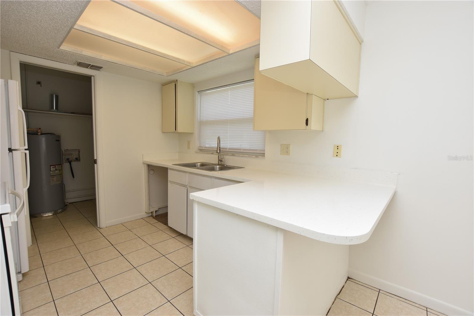 SECRET COVE SUB - Residential Lease