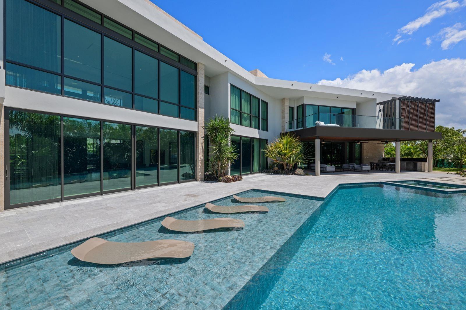 DORADO COUNTRY ESTATES - Residential