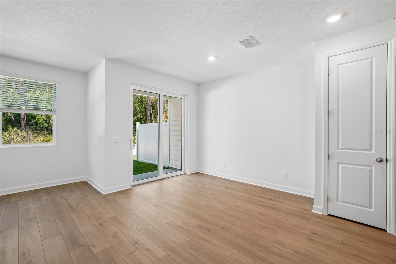 MONTAGUE TOWNHOMES - Residential
