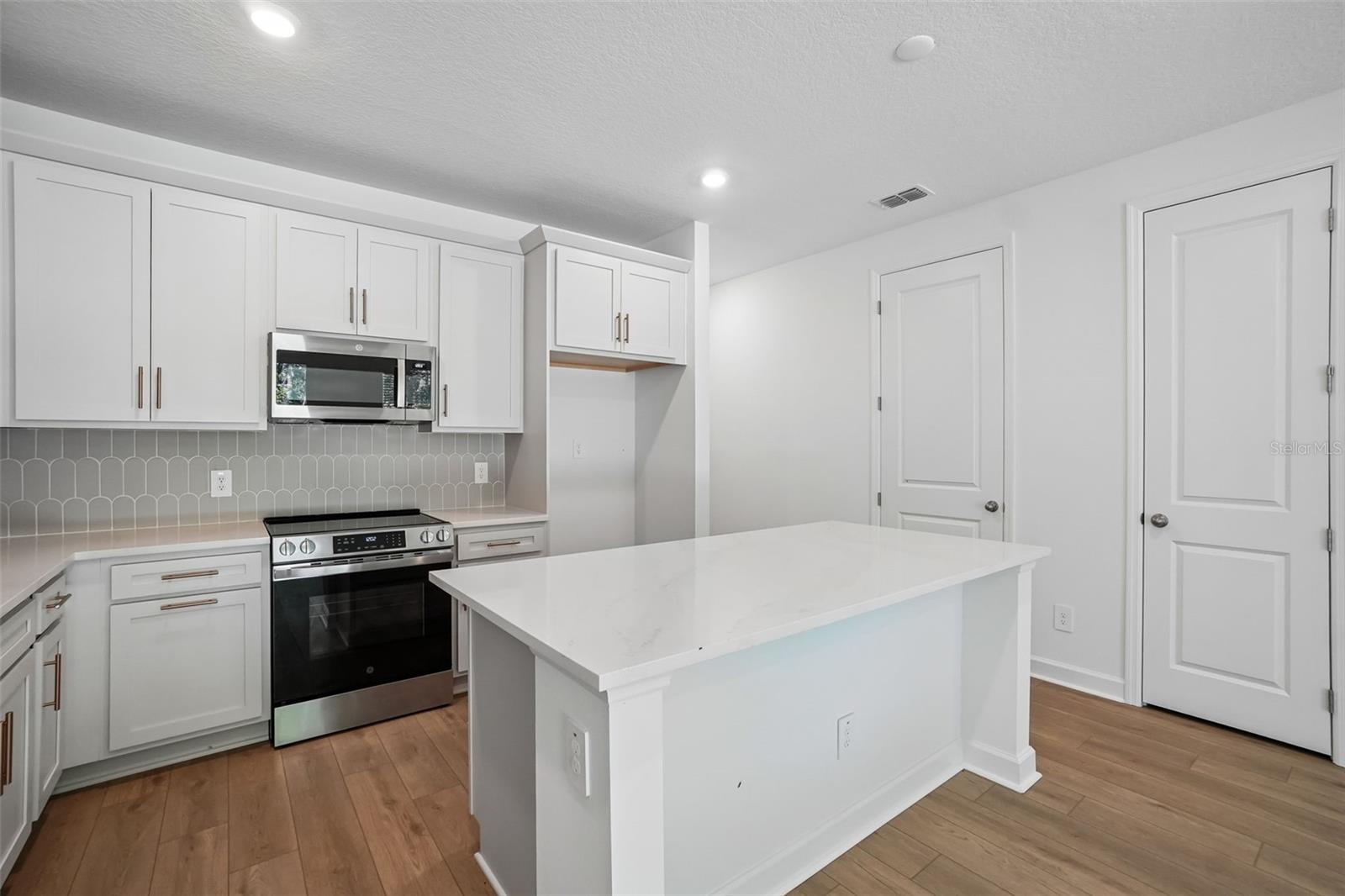 MONTAGUE TOWNHOMES - Residential