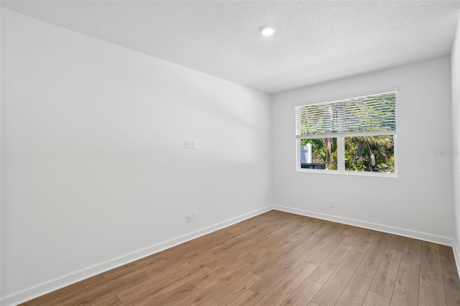 MONTAGUE TOWNHOMES - Residential