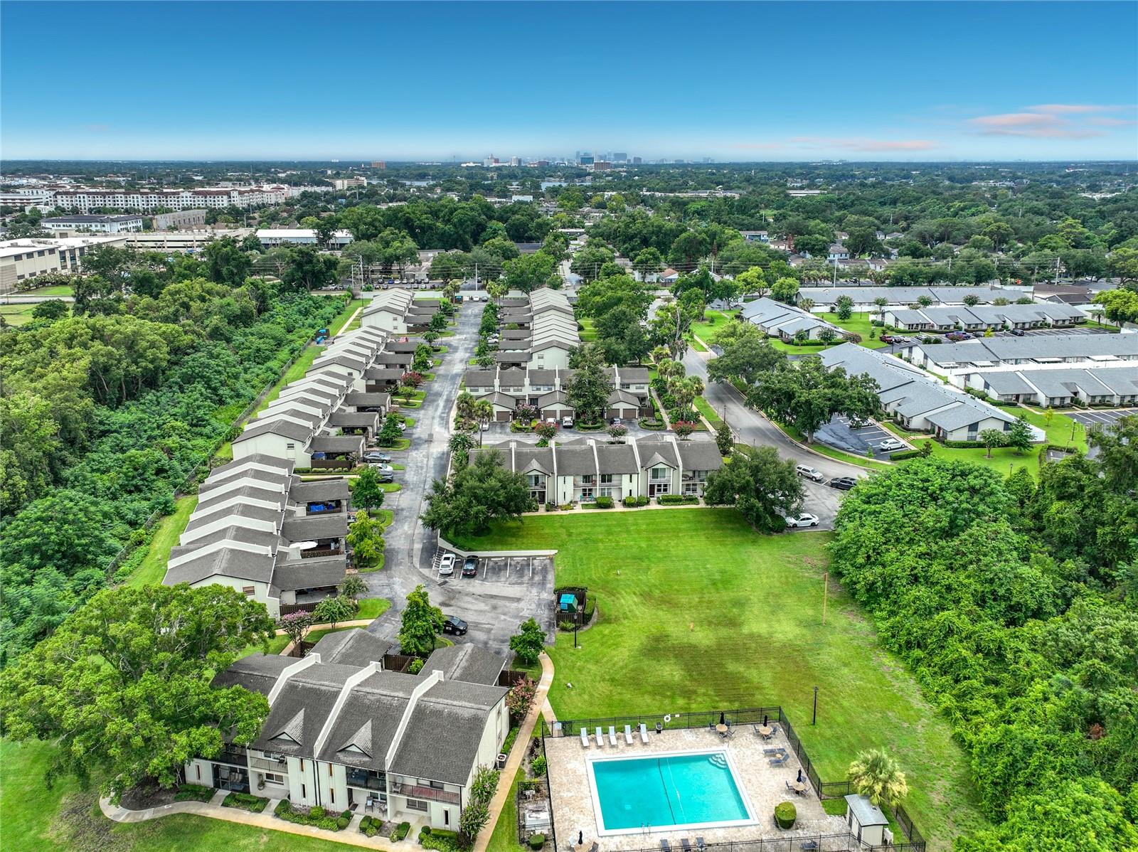 PARK LAKE GROVE CONDO - Residential