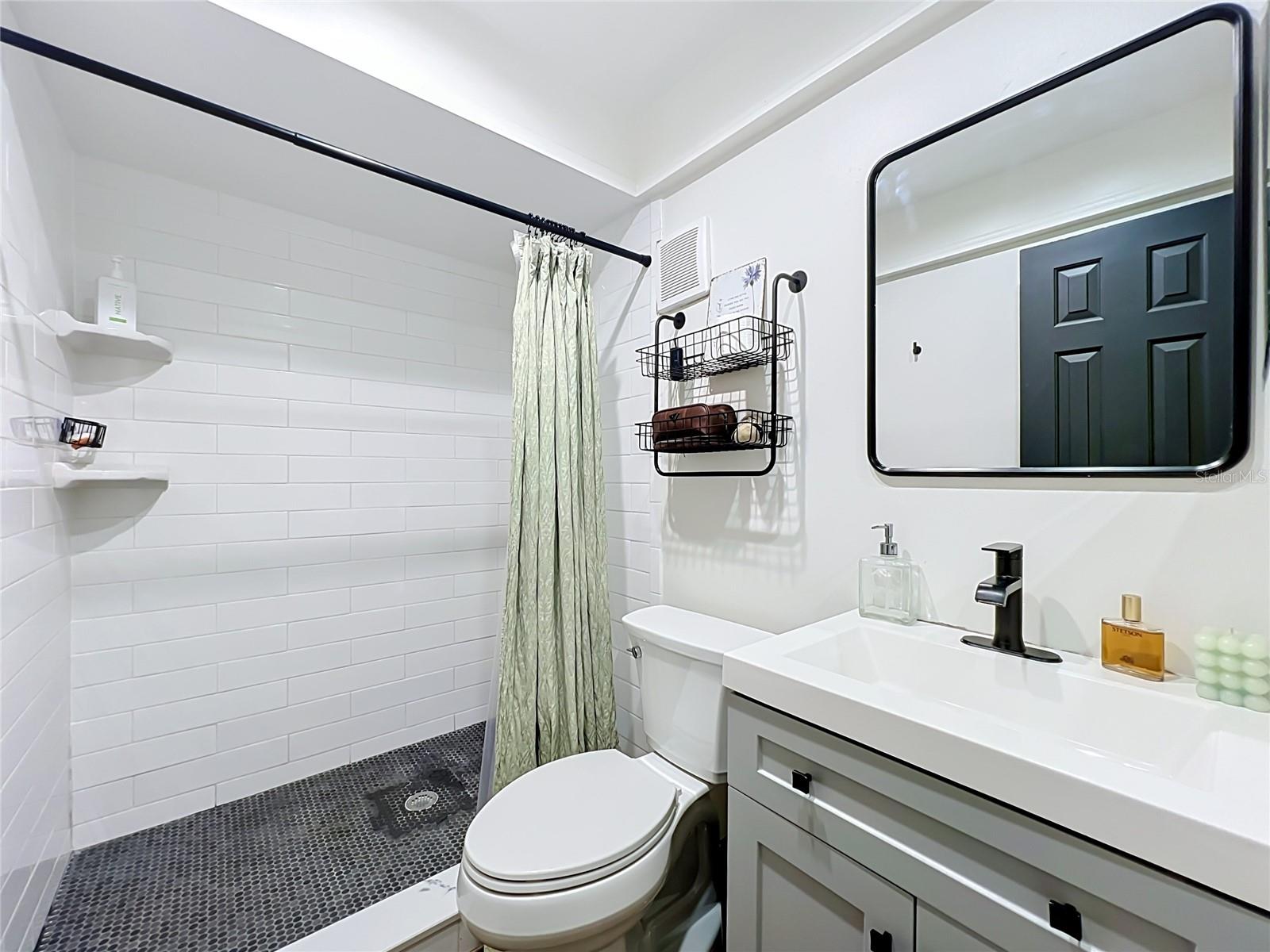 PARK LAKE GROVE CONDO - Residential