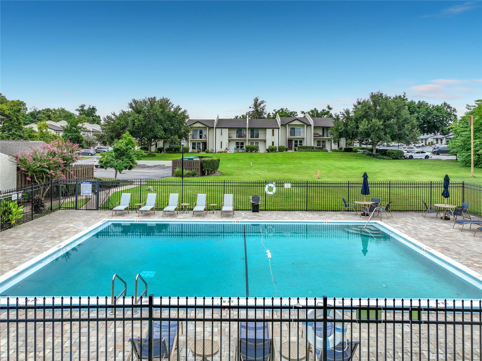 PARK LAKE GROVE CONDO - Residential