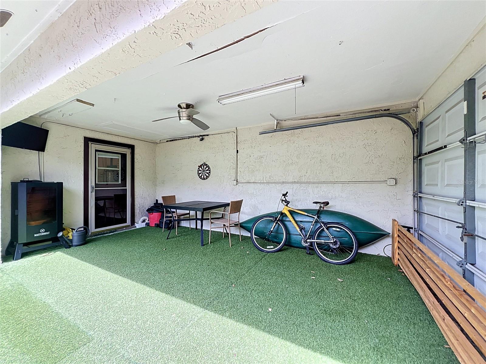 PARK LAKE GROVE CONDO - Residential
