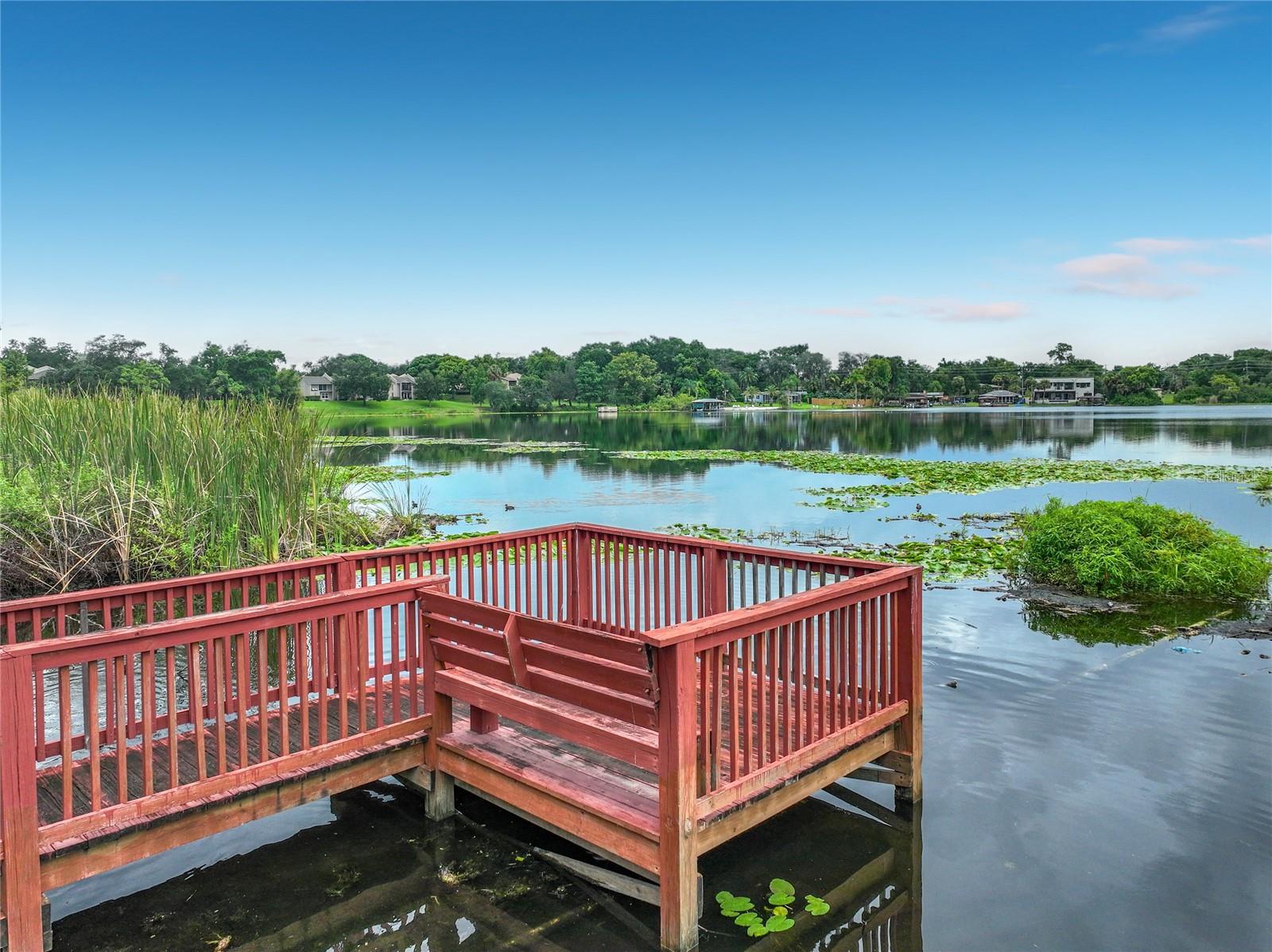 PARK LAKE GROVE CONDO - Residential