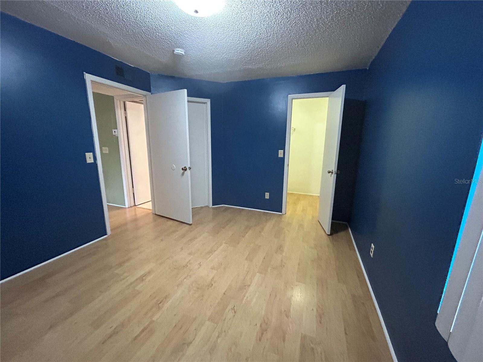 LAKEWOOD PARK A CONDO - Residential