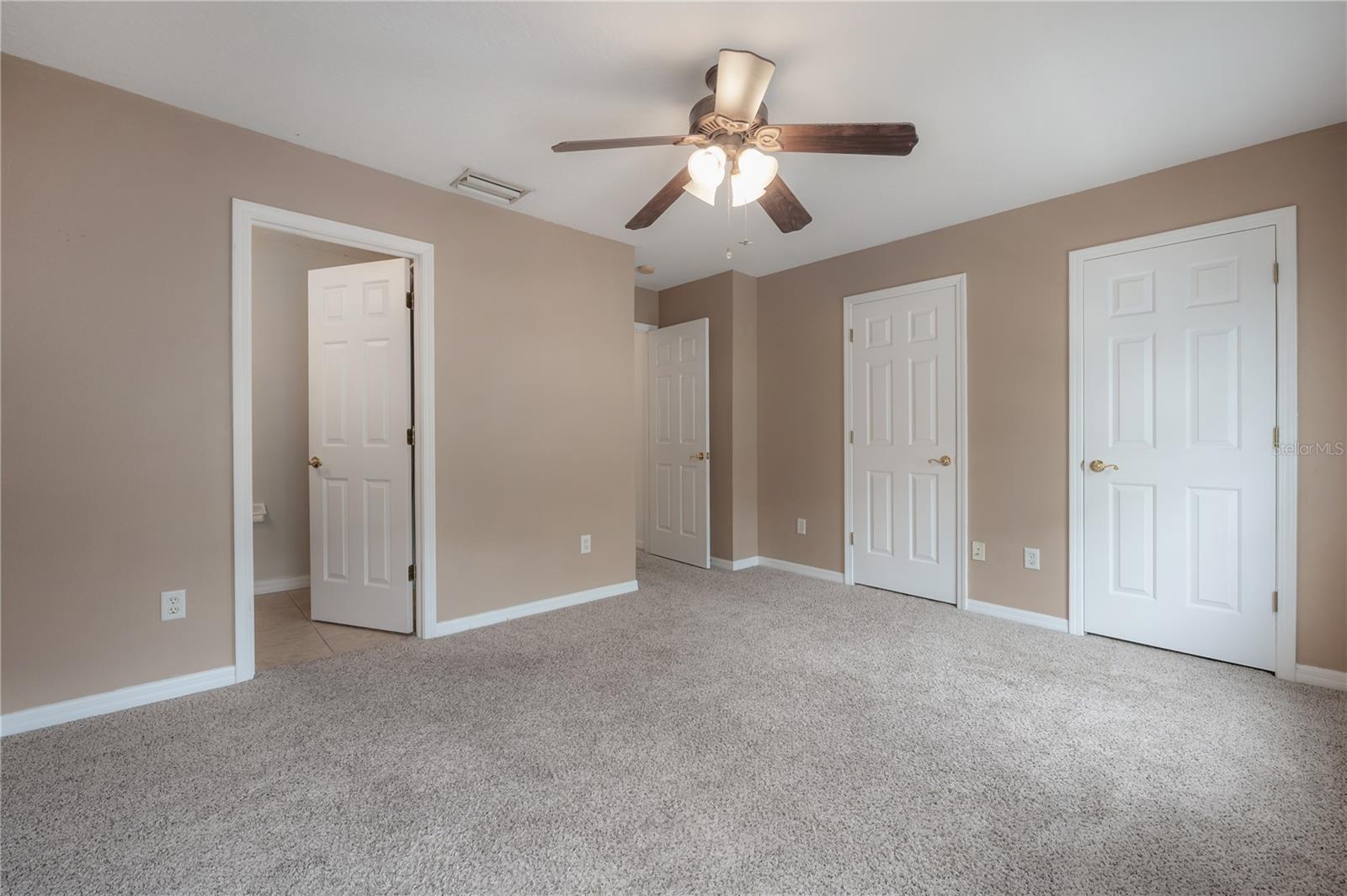 ELIZABETH COURT TWNHMS - Residential Lease