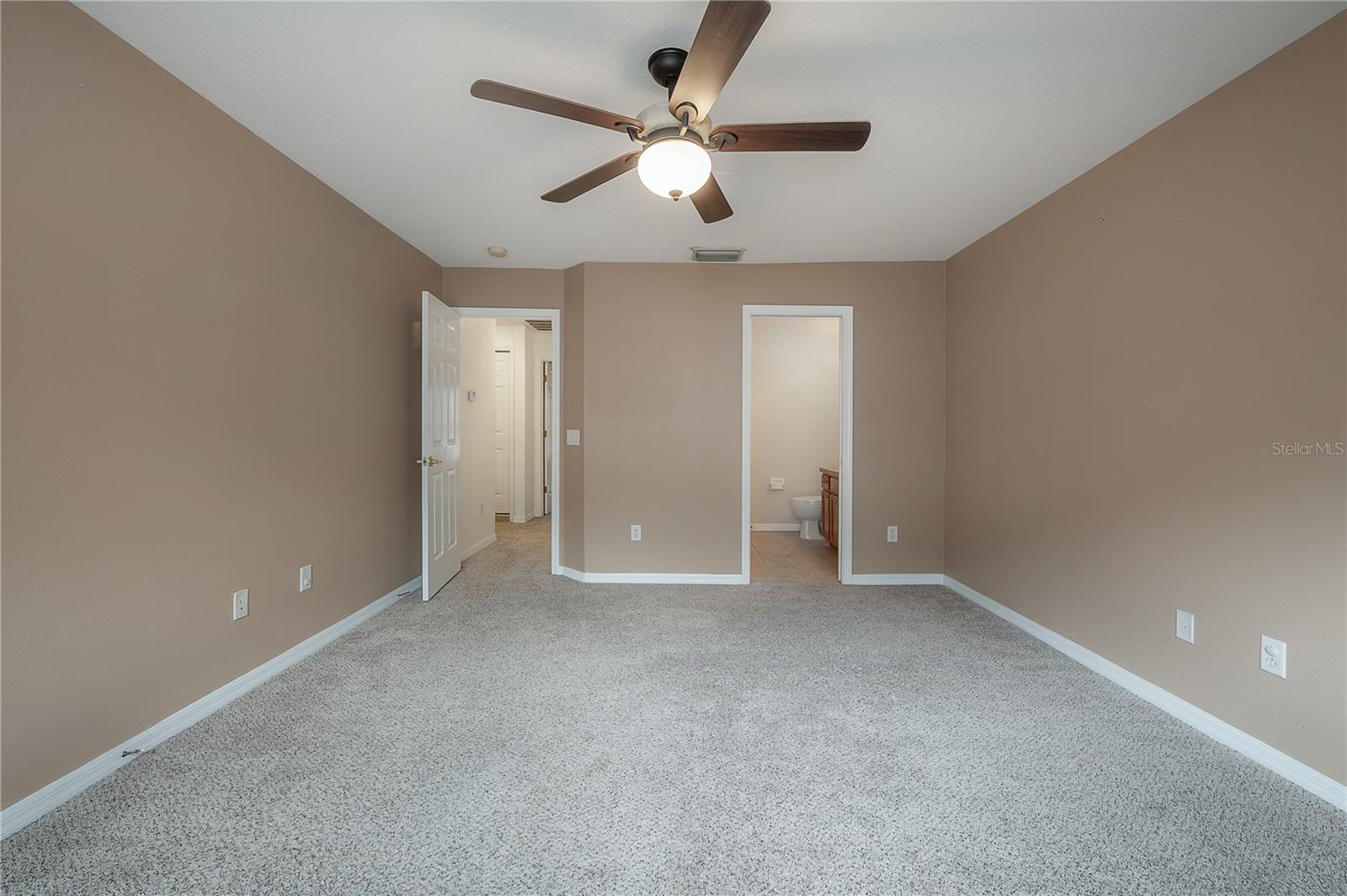 ELIZABETH COURT TWNHMS - Residential Lease