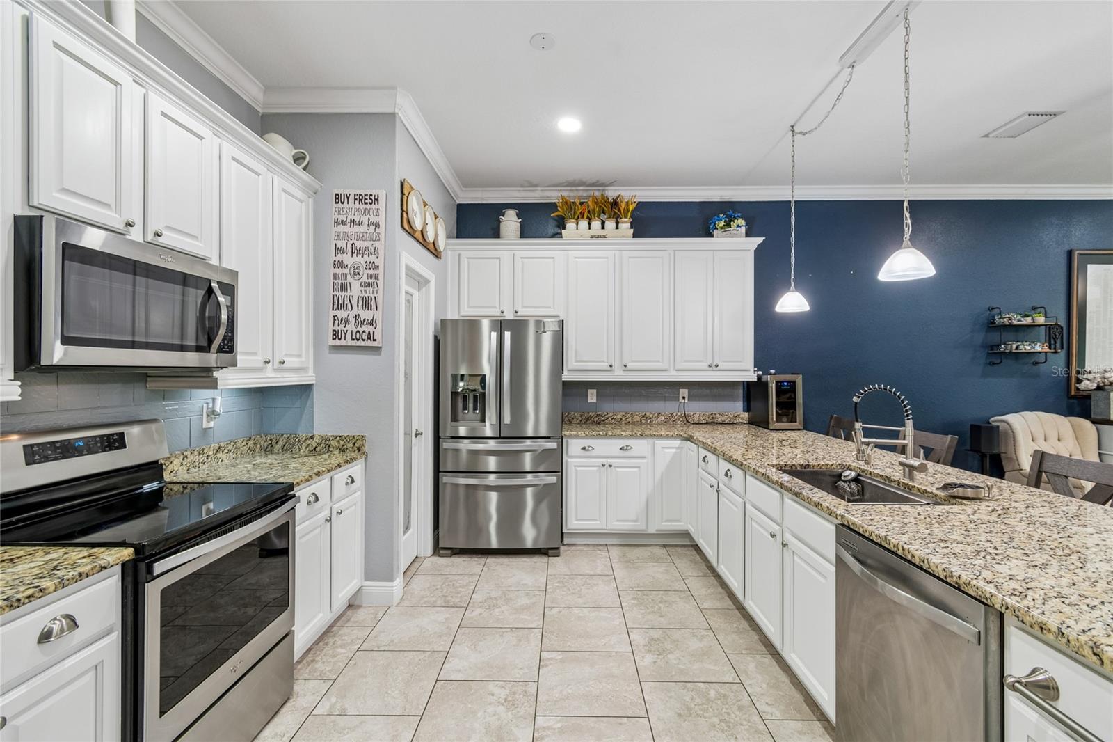 GROVELAND VILLAS AT GREEN GATE - Residential