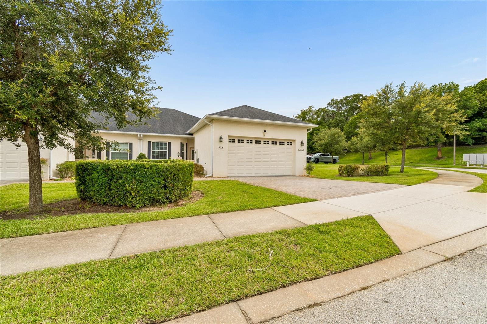 GROVELAND VILLAS AT GREEN GATE - Residential