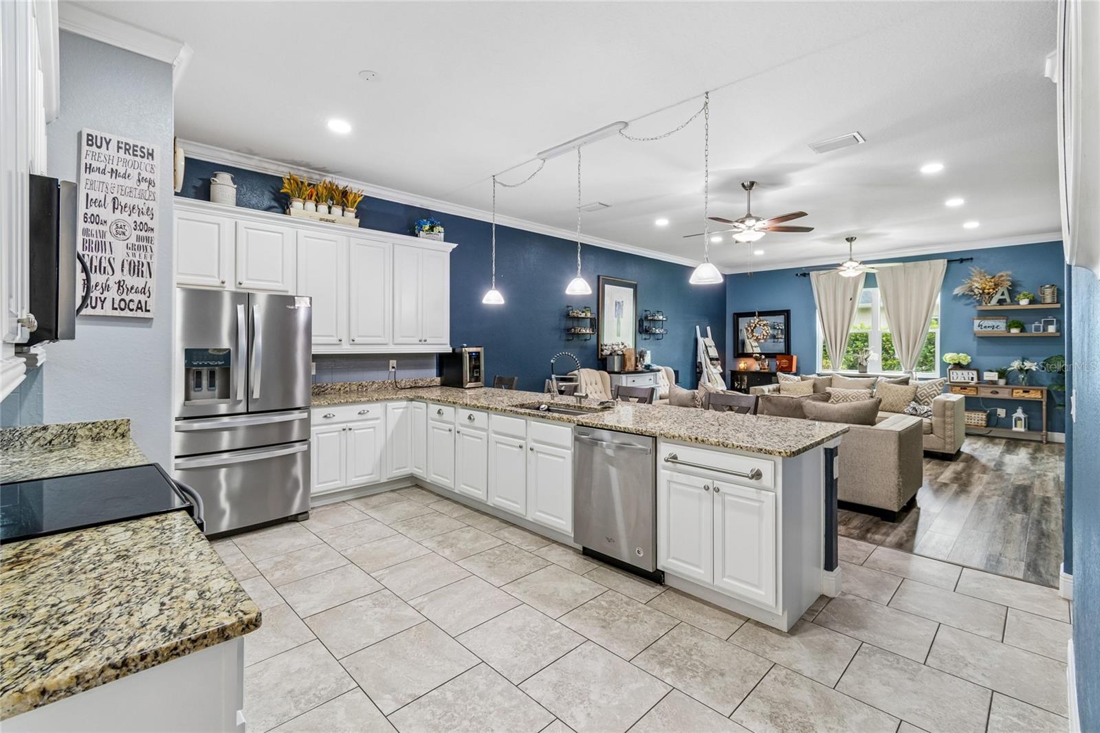 GROVELAND VILLAS AT GREEN GATE - Residential