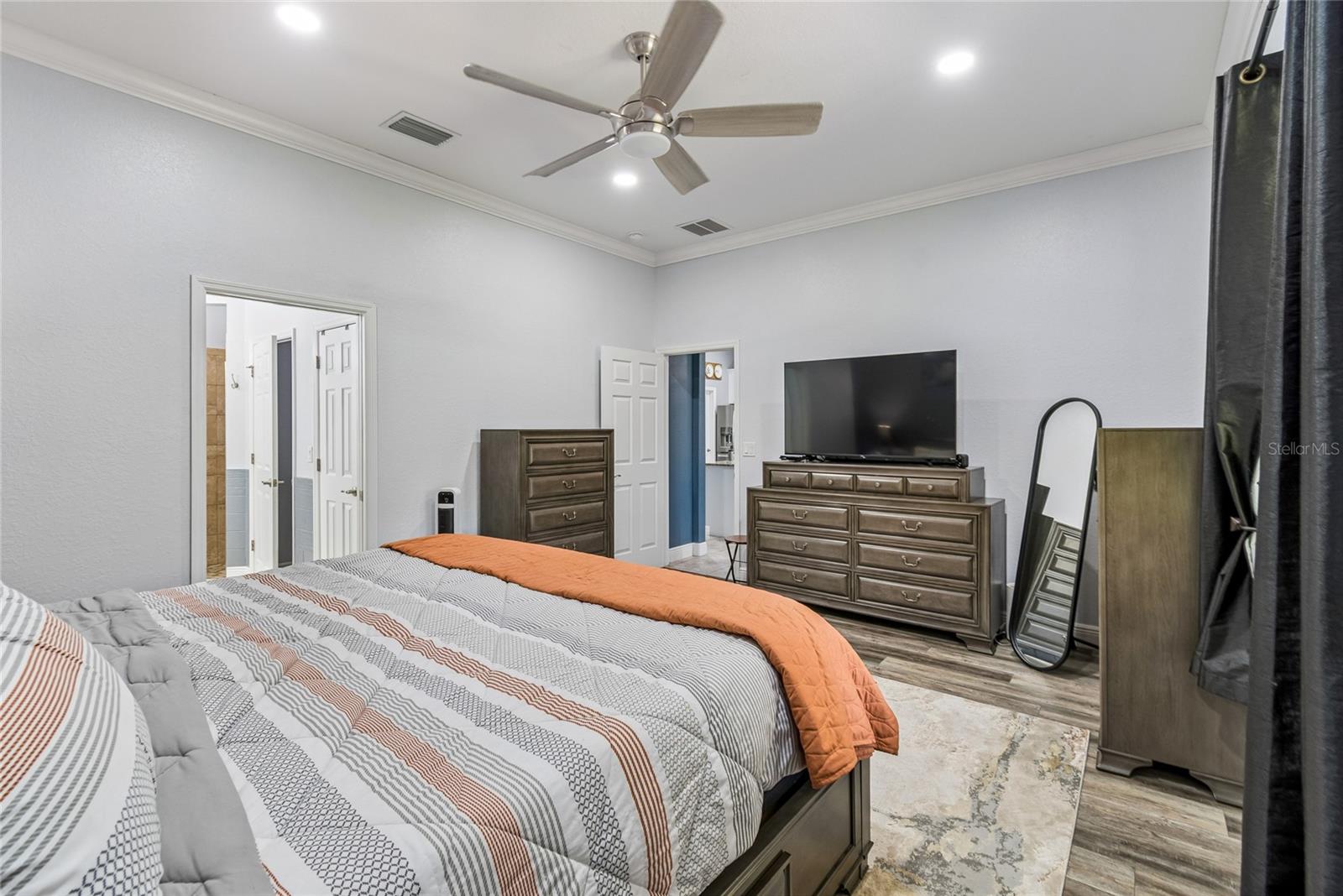 GROVELAND VILLAS AT GREEN GATE - Residential