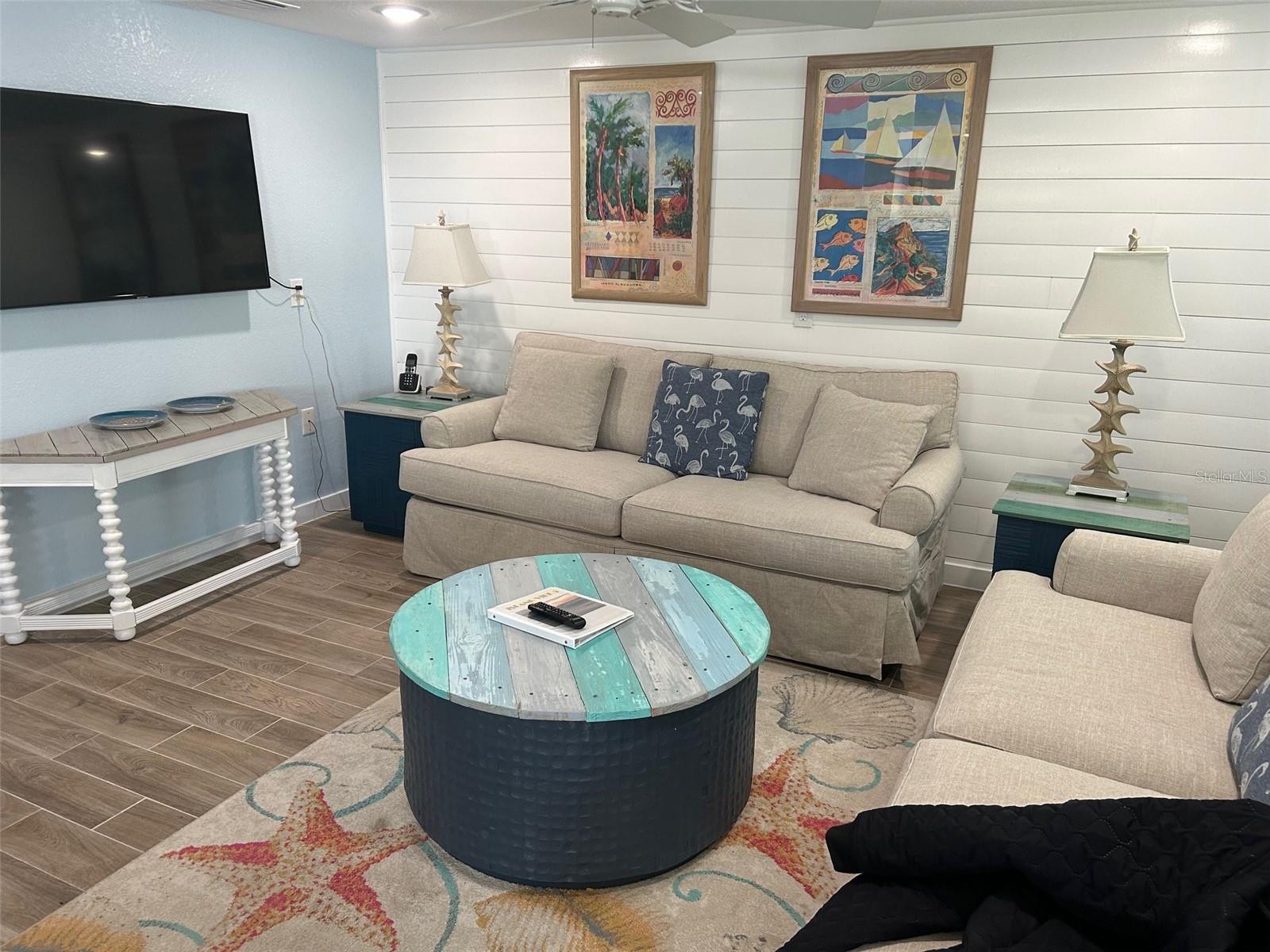 HOLMES BEACH 17TH UNIT - Residential Income
