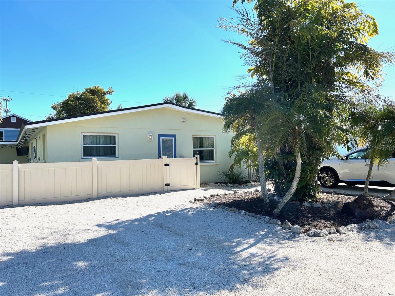 HOLMES BEACH 17TH UNIT - Residential Income