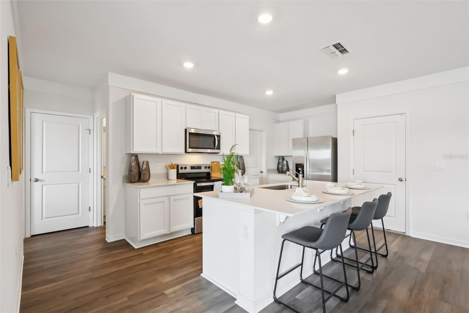HAMILTON BLUFF SUBDIVISION PHASES 1 & 2 - Residential