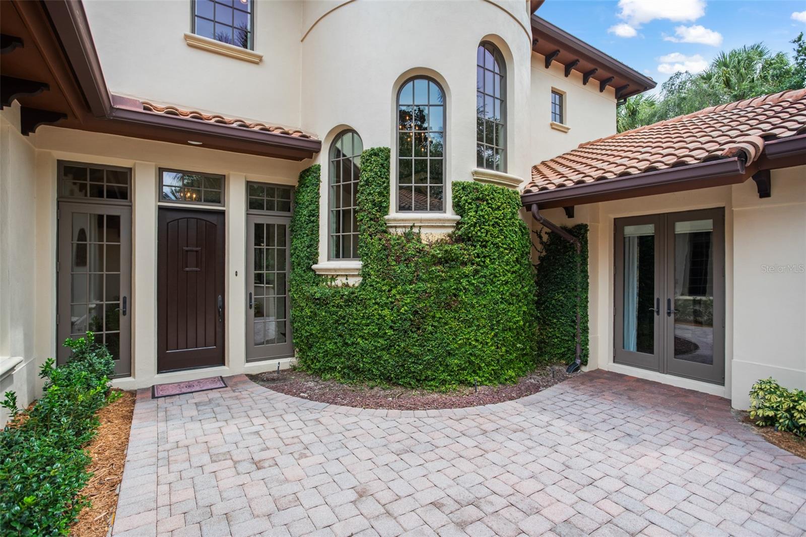 ISLEWORTH - Residential