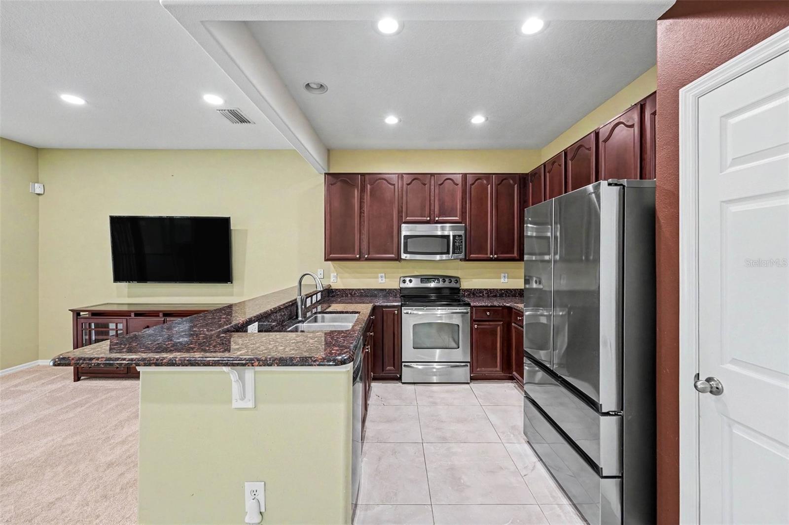 SAWGRASS VILLAGE - Residential