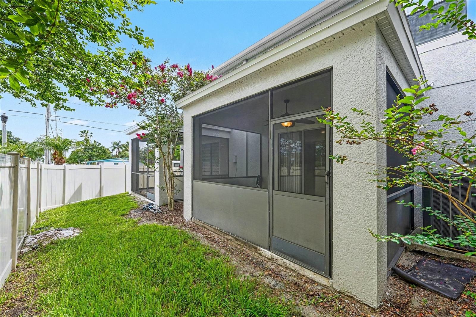 SAWGRASS VILLAGE - Residential