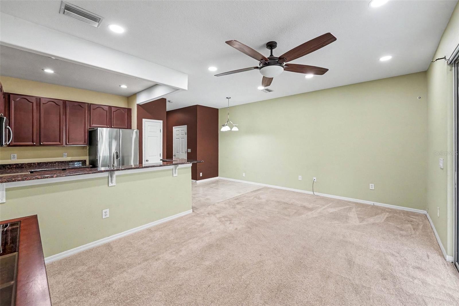 SAWGRASS VILLAGE - Residential