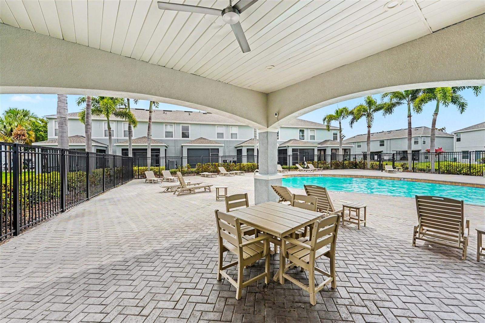 SAWGRASS VILLAGE - Residential