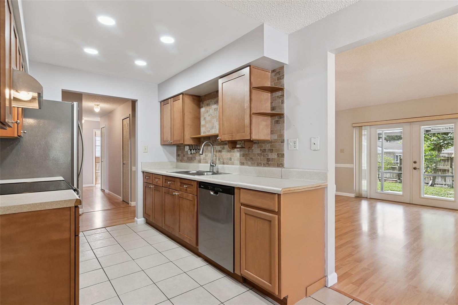 LONGWOOD PARK - Residential