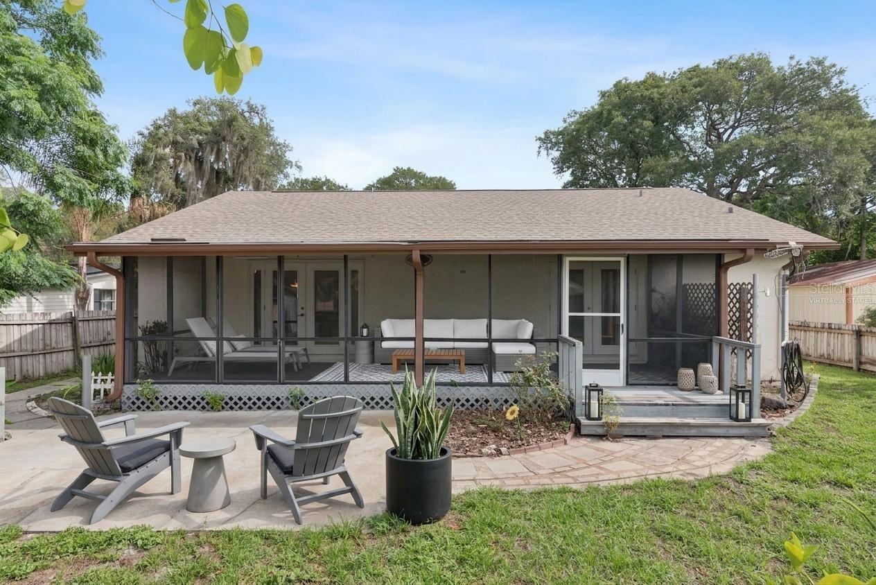 LONGWOOD PARK - Residential
