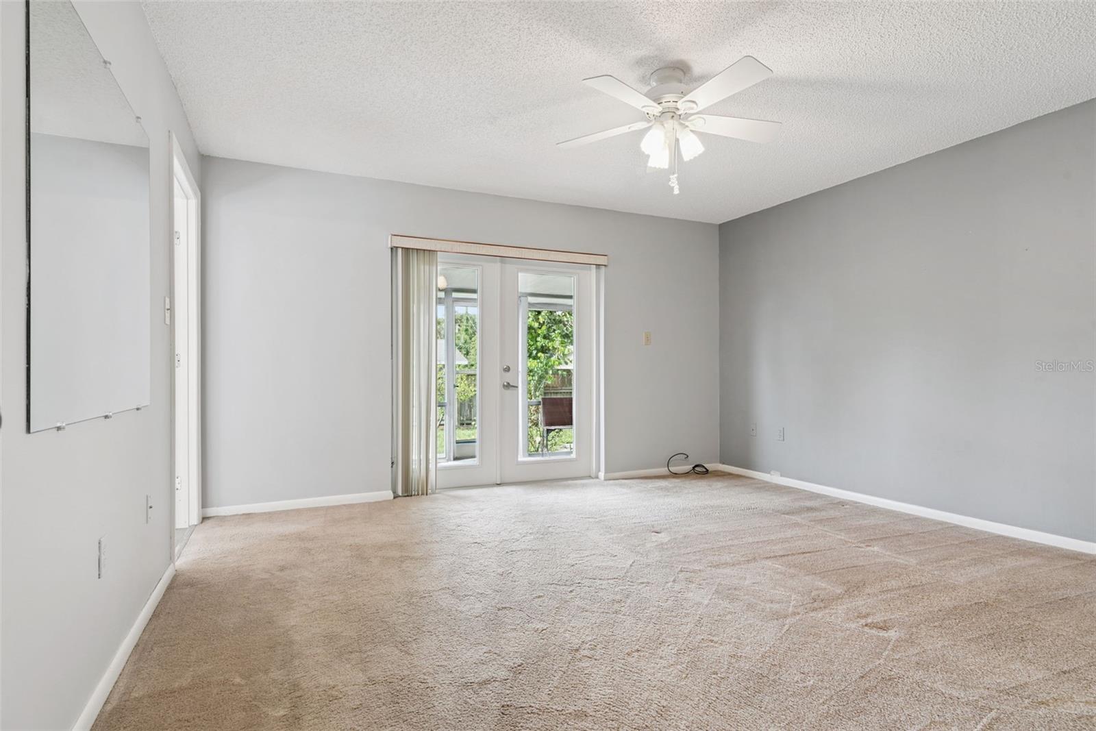 LONGWOOD PARK - Residential