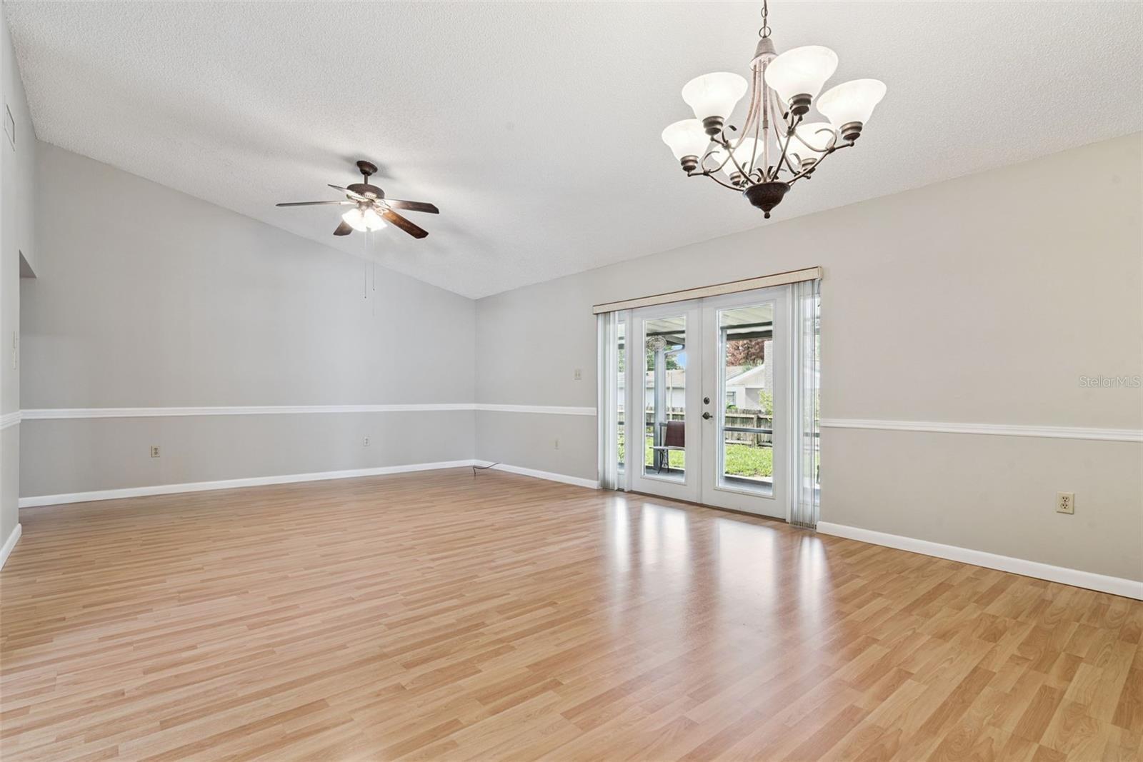 LONGWOOD PARK - Residential