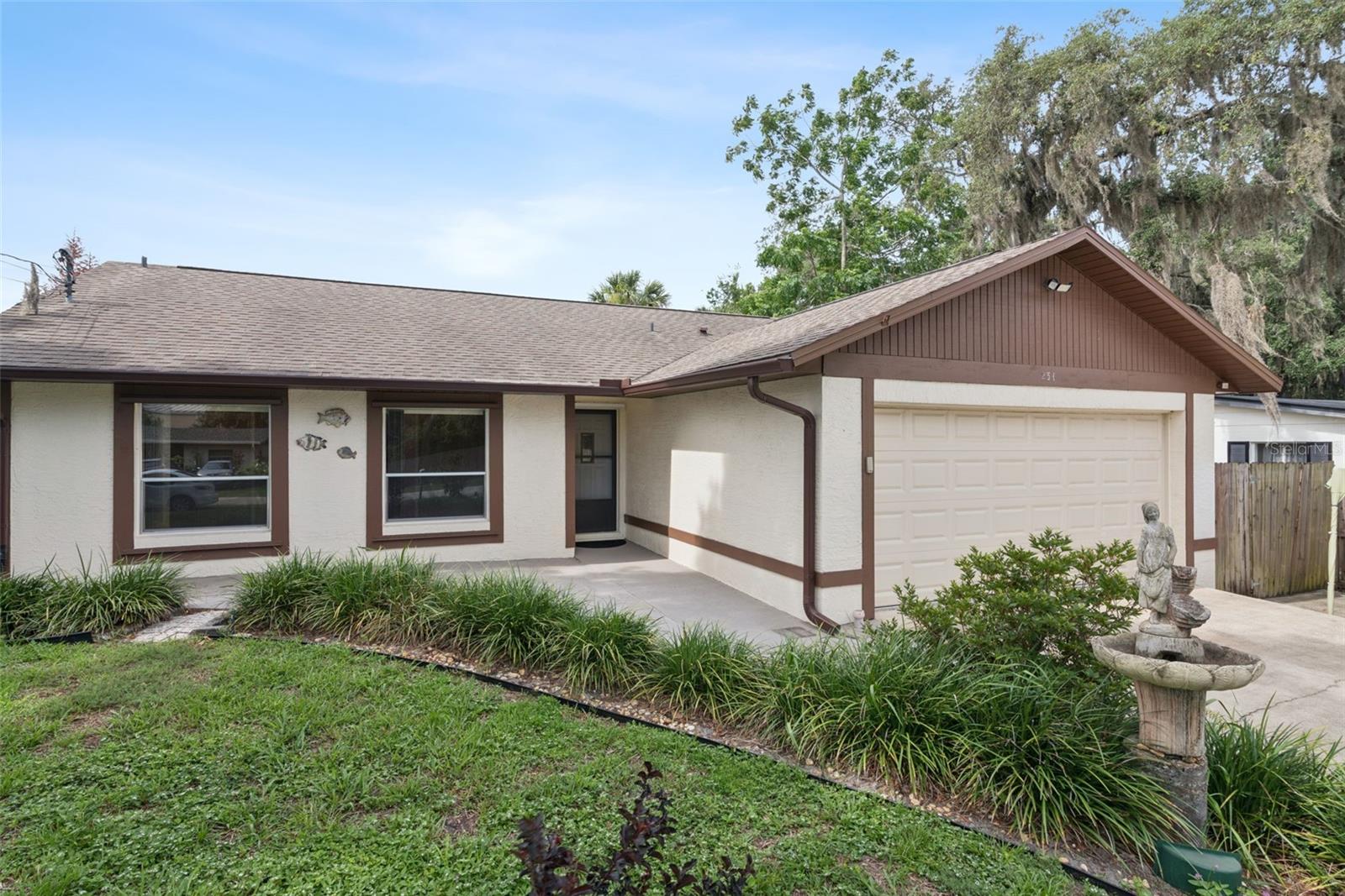 LONGWOOD PARK - Residential