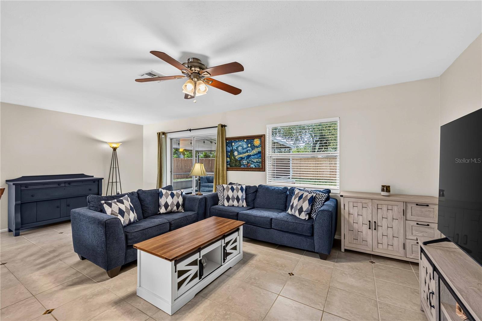 RIDGEWOOD ESTATES 12 ADD - Residential