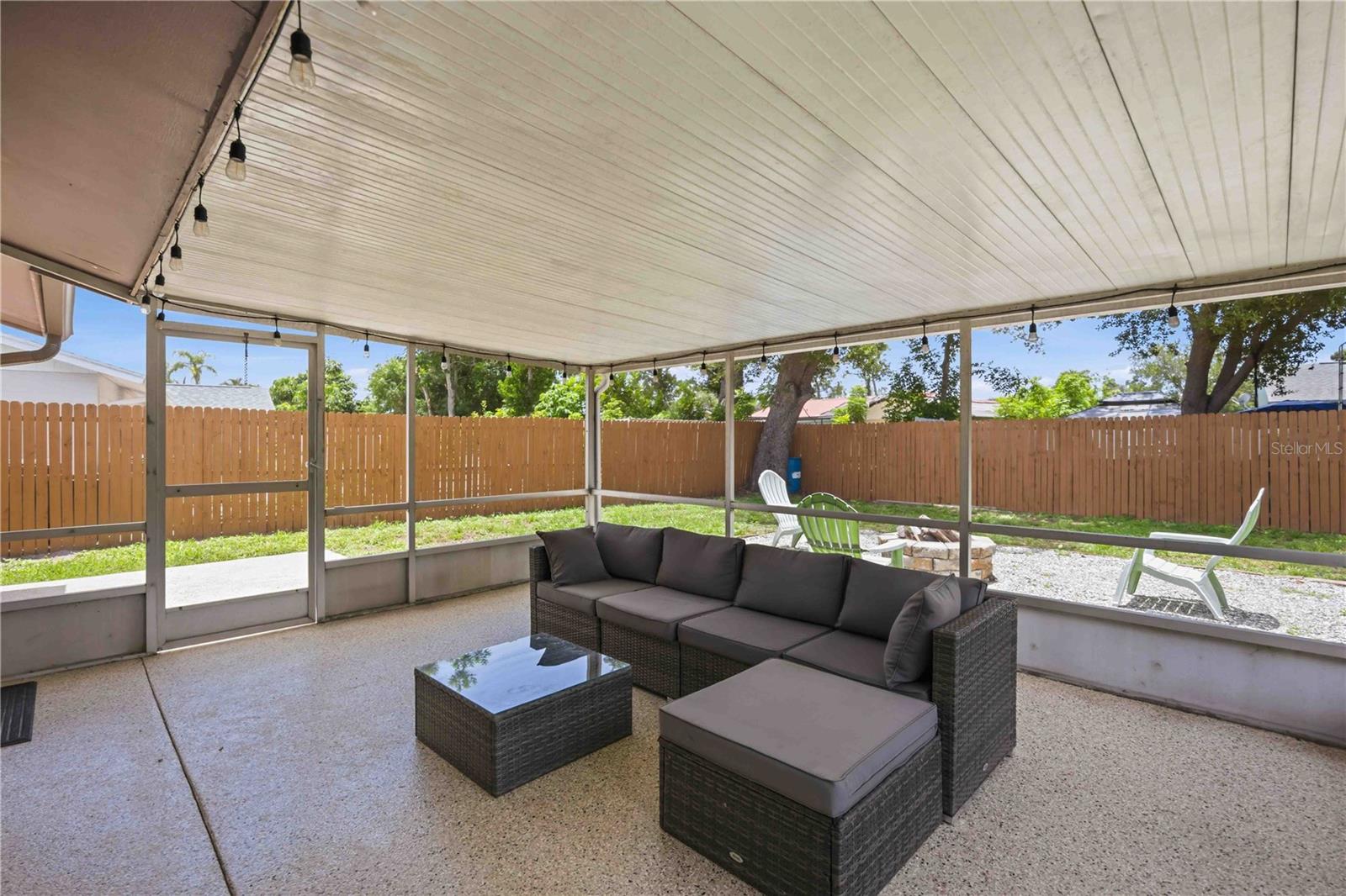 RIDGEWOOD ESTATES 12 ADD - Residential