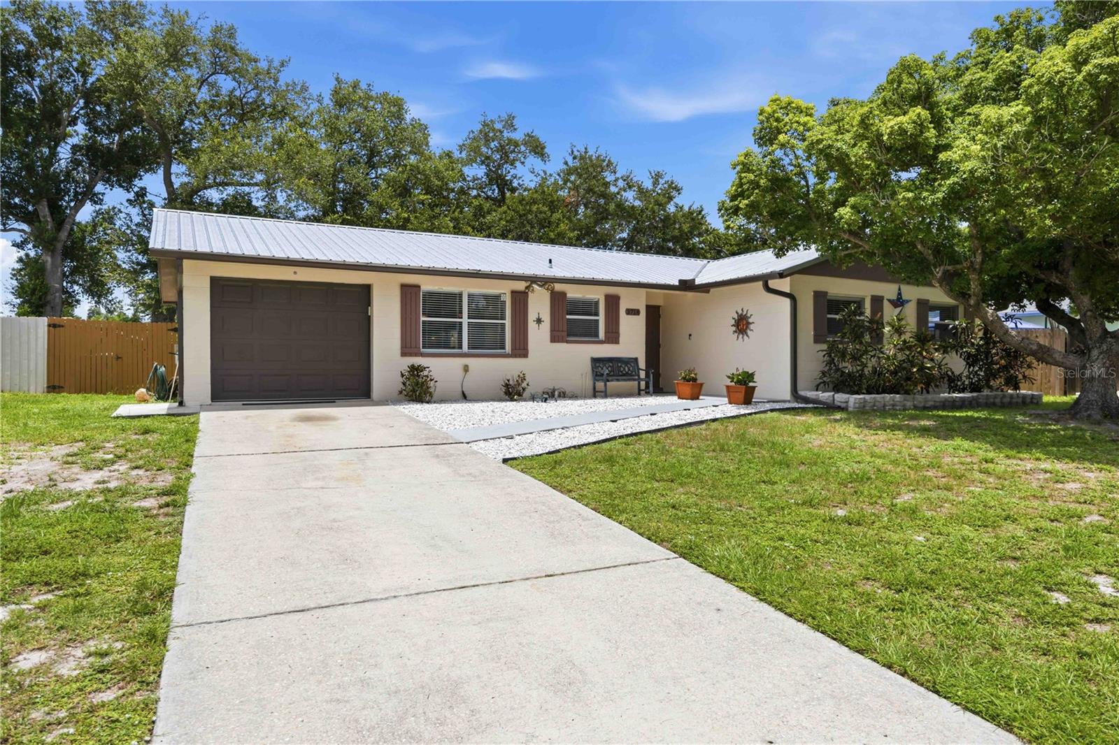 RIDGEWOOD ESTATES 12 ADD - Residential