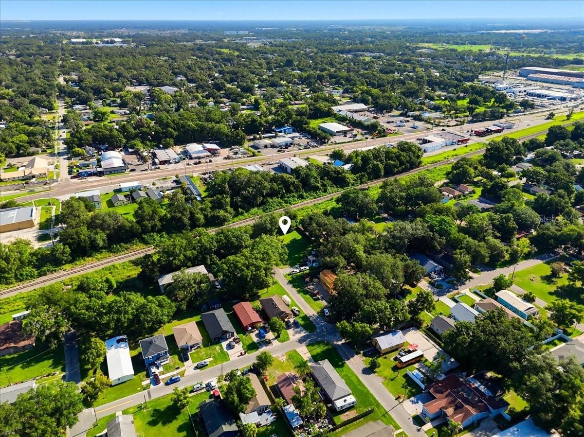 LINCOLN PARK - Land