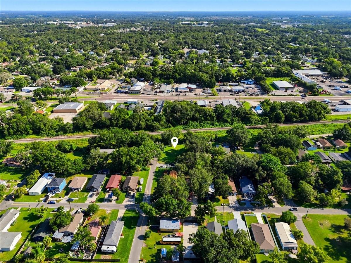 LINCOLN PARK - Land