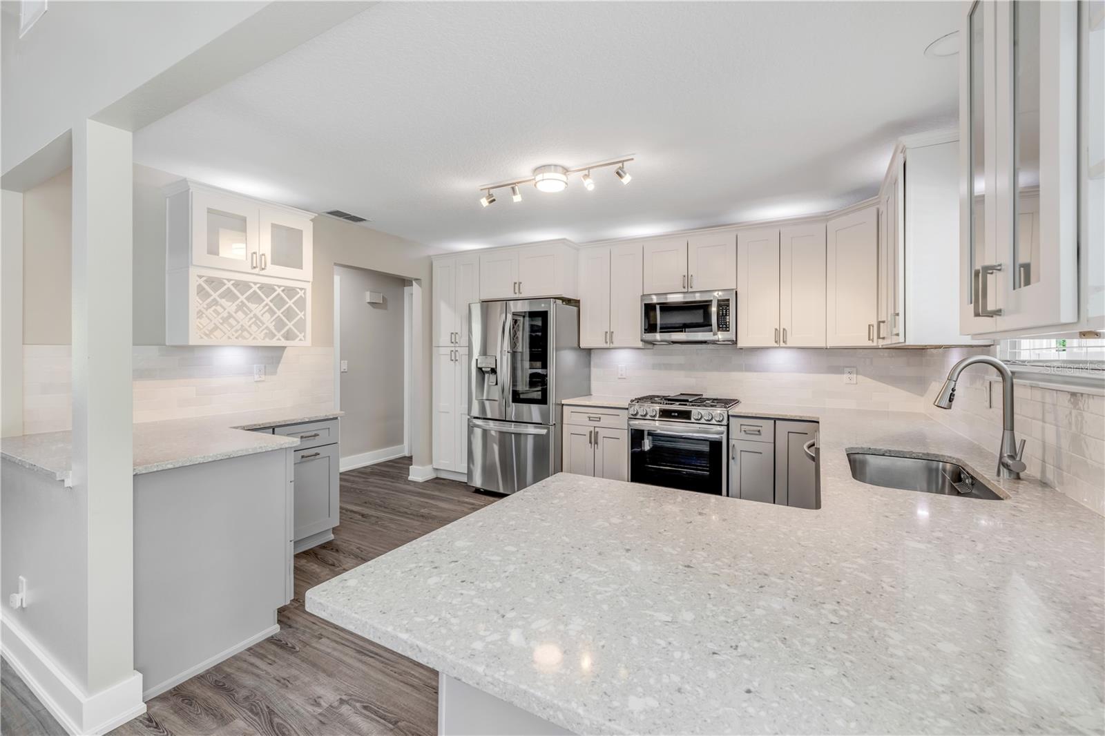 VILLAGE PINE RUN - Residential
