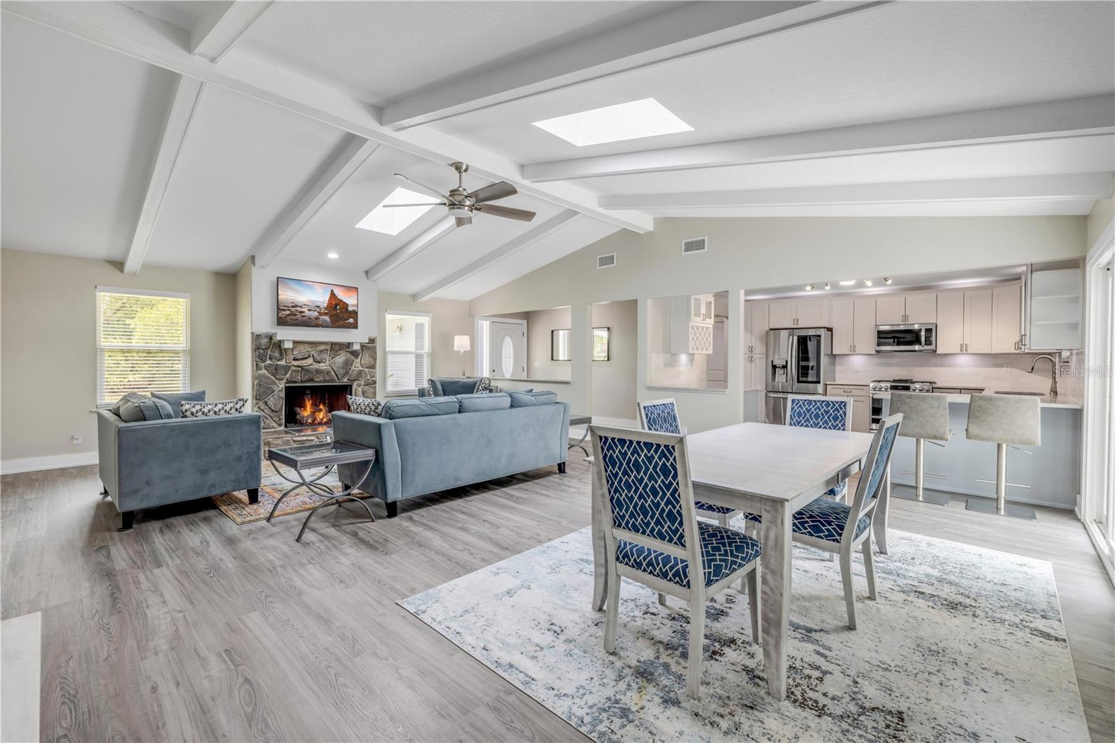 VILLAGE PINE RUN - Residential