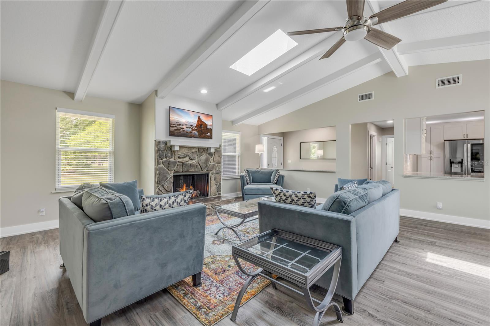 VILLAGE PINE RUN - Residential